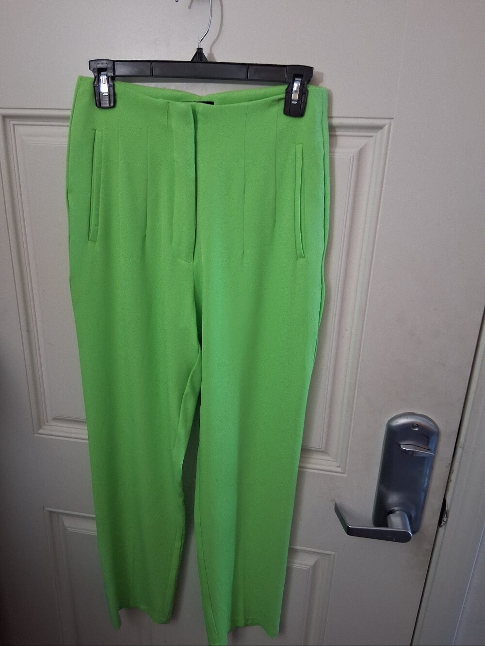 Straight Pants in Bright Green NWT Sz M 29" or 30" Waist